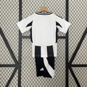 Conjunto Juventus primera equipacion 2024-2025 dorsal