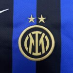 Conjunto Niño Inter de Milan Primera Equipacion 2024-2025 logo