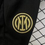 Conjunto Niño Inter de Milan Primera Equipacion 2024-2025 logo pantalon corto Conjunto Niño Inter de Milan Primera Equipacion 2024-2025 logo pantalon corto