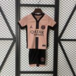 Conjunto Niño PSG Tercera Equipación 2024-2025 Conjunto Niño PSG Tercera Equipación 2024-2025
