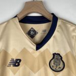Conjunto Niño Porto Segunda Equipacion 2023-2024 frontal Conjunto Niño Porto Segunda Equipacion 2023-2024 frontal