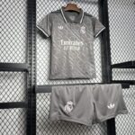 Conjunto Niño Real Madrid Tercera Equipacion 2024-2025 parte delantera Conjunto Niño Real Madrid Tercera Equipacion 2024-2025 parte delantera