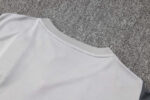 Conjunto de Entrenamiento Atletico Mineiro Gris 2024-2025 cuello