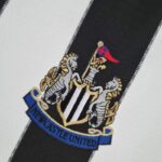 Camiseta Retro Newcastle Primera equipacion 2000-2001 escudo