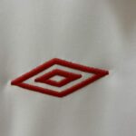 Camiseta retro Sevilla primera equipacion 2012-2013 logo