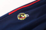 Chandal selección de España Azul 2024-2025 escudo