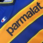 camiseta-parma-primera-equipacion-retro-2002-2003-parmalat camiseta-parma-primera-equipacion-retro-2002-2003-parmalat