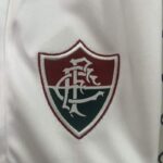 conjunto-niño-fluminense-primera-equipacion-2024-2025-escudo-pantalon