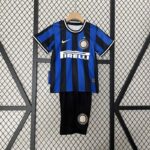 conjunto-niño-inter-milan-primera-equipacion--2009-2010 conjunto-niño-inter-milan-primera-equipacion--2009-2010