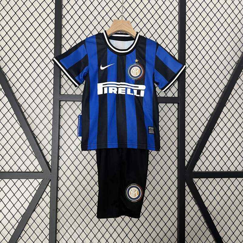 conjunto-niño-inter-milan-primera-equipacion--2009-2010 conjunto-niño-inter-milan-primera-equipacion--2009-2010