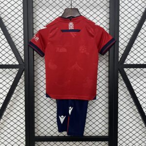 conjunto-niño-osasuna-primera-equipacion-2024-2025-parte-trasera