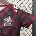 body-de-bebe-mexico-primera-equipacion-2024-2025-puño body-de-bebe-mexico-primera-equipacion-2024-2025-puño
