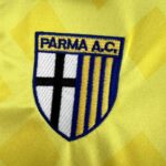 camiseta-parma-segunda-equipacion-retro-1995-1997-escudo
