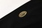chandal-ac-milan-negro-rojo-2024-2025-escudo-pantalon chandal-ac-milan-negro-rojo-2024-2025-escudo-pantalon