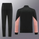 chandal-paris-saint-germain-negro-2024-2025-parte-trasera chandal-paris-saint-germain-negro-2024-2025-parte-trasera