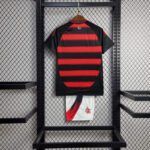 conjunto-niño-flamengo-primera-equipacion-2025-2026-parte-trasera conjunto-niño-flamengo-primera-equipacion-2025-2026-parte-trasera