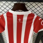 conjunto-niño-sporting-gijon-primera-equipacion-2024-2025-dorsal-trasero conjunto-niño-sporting-gijon-primera-equipacion-2024-2025-dorsal-trasero