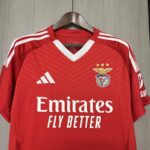 camiseta-benfica-primera-equipacion-2024-2025-pecho camiseta-benfica-primera-equipacion-2024-2025-pecho