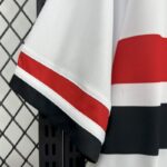 camiseta-sao-paulo-primera-equipacion-2025-2026-puño-derecho camiseta-sao-paulo-primera-equipacion-2025-2026-puño-derecho