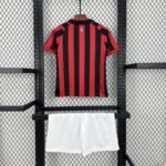 conjunto-niño-ac-milan-edicion-conmemorativa-125-aniversario-parte-trasera