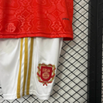 conjunto-niño-bayern-munich-edicion-especial-125-aniversario-2025-2026-escudo-pantalon-corto