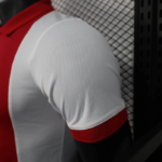 camiseta-ajax-edicion-aniversario-2025-2026-puño-izquierdo camiseta-ajax-edicion-aniversario-2025-2026-puño-izquierdo