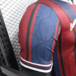 camiseta-barcelona-edicion-especial-version-jugador-2025-2026-puño-derecho camiseta-barcelona-edicion-especial-version-jugador-2025-2026-puño-derecho
