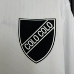 camiseta-colo-colo-edicion-100-aniversario-blanco-2025-2026-escudo camiseta-colo-colo-edicion-100-aniversario-blanco-2025-2026-escudo