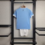 conjunto-niño-manchester-city-primera-equipacion-2025-2026-parte-trasera conjunto-niño-manchester-city-primera-equipacion-2025-2026-parte-trasera