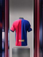 camiseta-barcelona-cactus-jack-travis-scott-2024-2025-parte-trasera camiseta-barcelona-cactus-jack-travis-scott-2024-2025-parte-trasera
