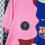 camiseta-edicion-especial-multiples-equipos-messi-2025-2026-puño camiseta-edicion-especial-multiples-equipos-messi-2025-2026-puño