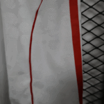 pantalon-corto-arsenal-primera-equipacion-2025-2026-lateral-izquierdo