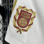 pantalon-corto-bayern-de-munich-edicion-125-aniversario-2025-2026-escudo pantalon-corto-bayern-de-munich-edicion-125-aniversario-2025-2026-escudo