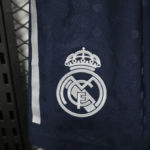 pantalon-corto-real-madrid-segunda-equipacion-2025-2026-escudo pantalon-corto-real-madrid-segunda-equipacion-2025-2026-escudo