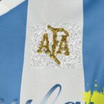 camiseta-argentina-50-aniversario-2024-2025-escudo camiseta-argentina-50-aniversario-2024-2025-escudo