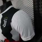 camiseta-edicion-especial-ronaldo-multiples-equipos-2025-2026-puño-izquierdo camiseta-edicion-especial-ronaldo-multiples-equipos-2025-2026-puño-izquierdo