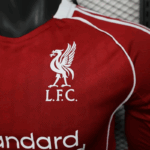 camiseta-liverpool-primera-equipacion-version-jugador-manga-larga-2025-2026-escudo camiseta-liverpool-primera-equipacion-version-jugador-manga-larga-2025-2026-escudo