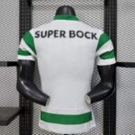 camiseta-sporting-de-lisboa-primera-equipacion-version-jugador-2025-2026-parte-trasera camiseta-sporting-de-lisboa-primera-equipacion-version-jugador-2025-2026-parte-trasera
