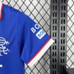 conjunto-niño-rangers-primera-equipacion-2025-2026-puño-izquierdo
