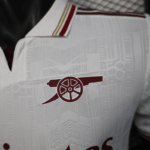 camiseta-arsenal-tercera-equipacion-version-jugador-2025-2026-escudo