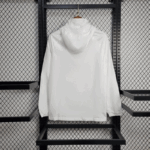 chaqueta-cortaviento-real-madrid-2025-2026-parte-trasera