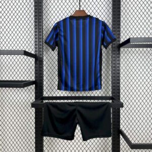 conjunto-niño-inter-milan-primera-equipacion-2025-2026-parte-trasera