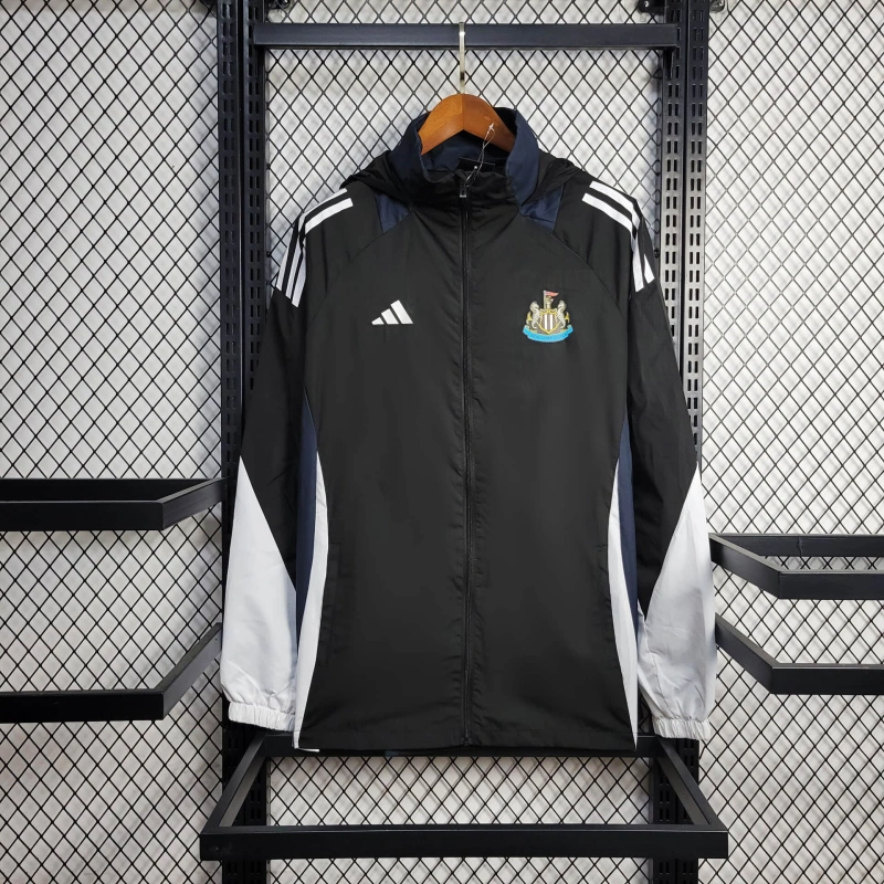 cortaviento-newcastle-2025-2026 cortaviento-newcastle-2025-2026