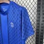 camiseta-de-entrenamiento-psg-2025-2026-puño