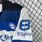 camiseta-deportivo-de-alavés-segunda-equipacion-2025-2026-puño