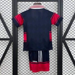 conjunto-niño-bayern-de-munich-primera-equipacion-retro-1997-1999-parte-trasera