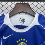 conjunto-niño-brazil-segunda-equipacion-2004-cuello