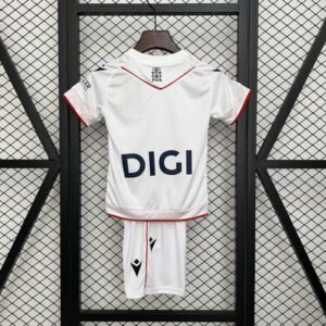 conjunto-niño-osasuna-tercera-equipacion-2025-2026-parte-trasera