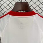 conjunto-niño-sevilla-primera-equipacion-2025-2026-cuello-trasero