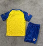 conjunto-niño-valencia-tercera-equipacion-2025-2026-parte-trasera conjunto-niño-valencia-tercera-equipacion-2025-2026-parte-trasera